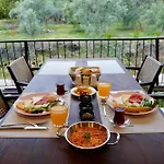 Villa Talia Villalari *