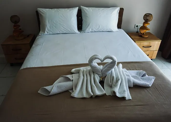 Talia Villalari ヴィラ フェティエ