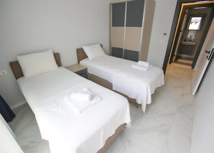 ヴィラ Talia Villalari *