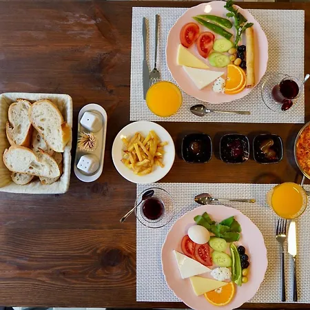 Talia Villalari Вилла *