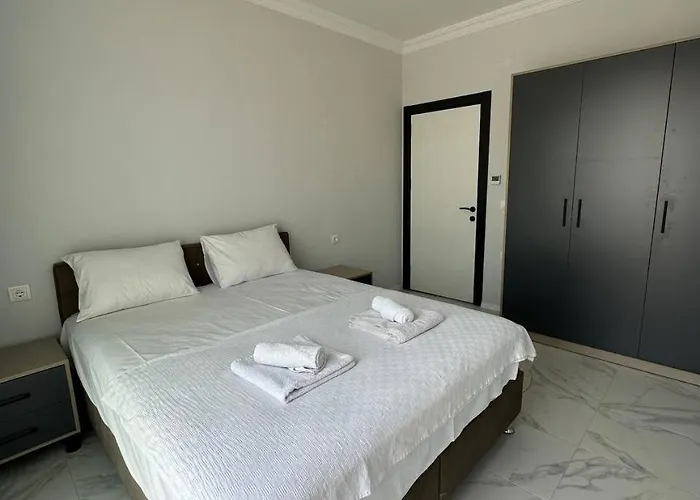 Talia Villalari Φετιγιέ