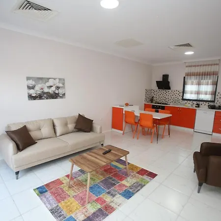 Talia Villalari * פאטהיה