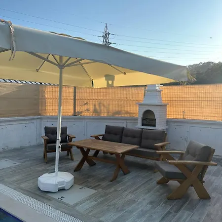 Βίλα Talia Villalari Φετιγιέ