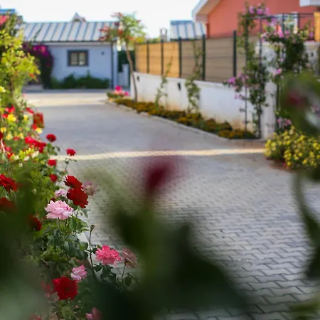 Talia Villalari Βίλα