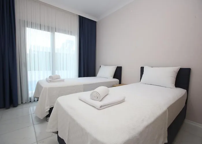 Vila Talia Villalari *